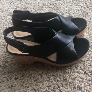 Black cork bottom wedges